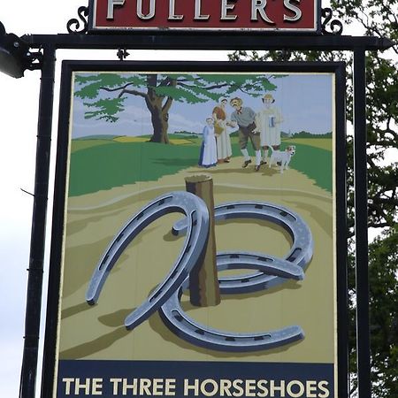The Three Horseshoes Alton (Hampshire) Exterior photo